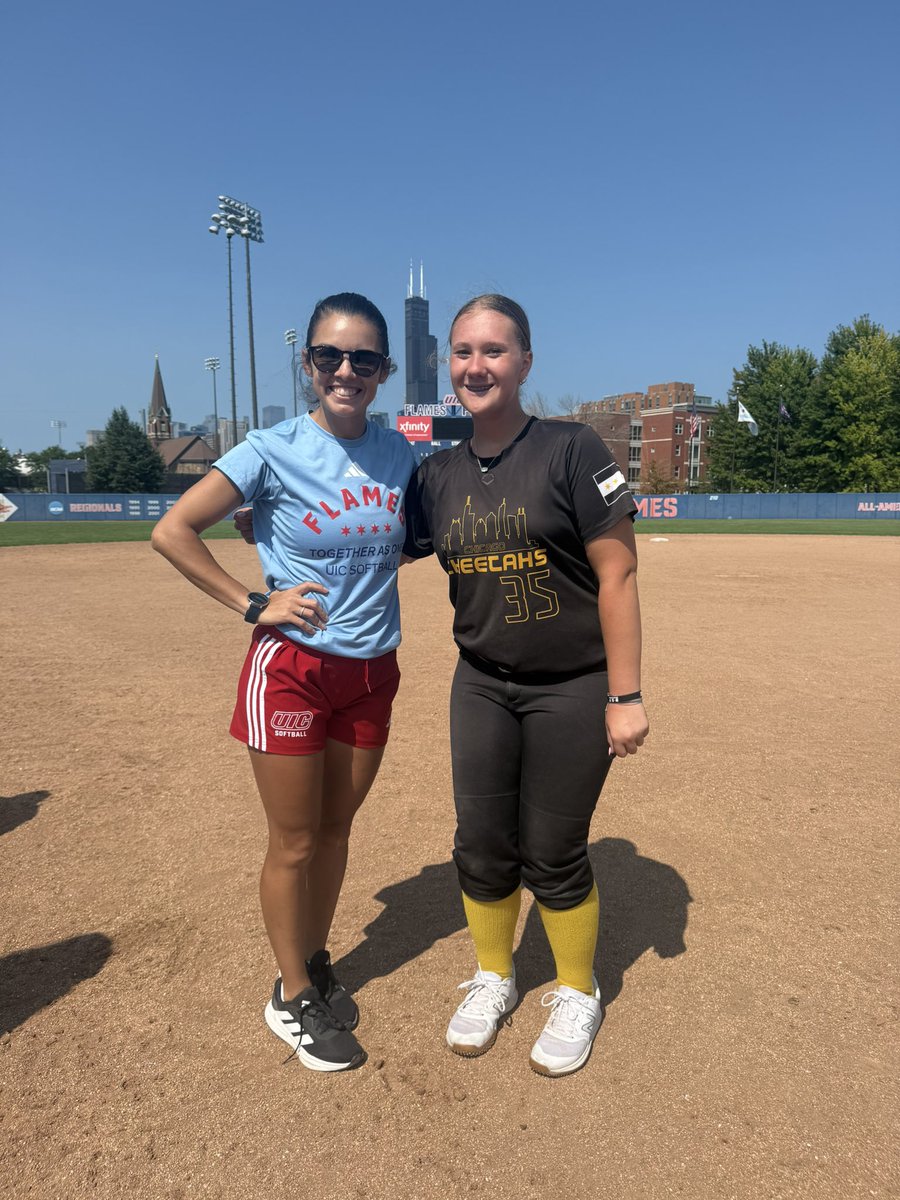 RaeghanM35's tweet photo. Got the opportunity to go to the @UIC_Softball camp these past two days! I had an amazing time learning about using my muscles in my lower body for hitting. I can’t wait to take what I’ve learned and apply it to games coming up this fall. Thank you @CoachC_Meg @Coach_NatNat and the UIC staff for hosting a great camp!