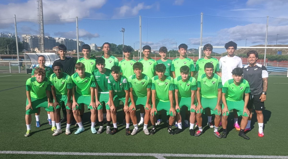UralEspanol's tweet photo. El #juvenilpreferente 2026/27 ya está aquí 💪💪!
A afrontar la pretemporada 🏃🏃con ilusión y trabajo ⚒️!!
Equipo, mucha suerte 🍀 🍀 para esta temporada!!
#greenmonster💚 #somosverdes💚 #dalequehaylio https://t.co/pDNJbEiZzZ