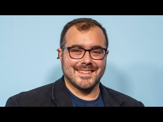 ProdigalHomeGal's tweet photo. Carmen Emmi is an American filmmaker, director, screenwriter, cinematographer, and producer recognized for his work in independent cinema. He gained… 

Read More: Carmen Emmi Biography: Net Worth, Age, Movies, Awards, Parents, Wife, YouTube, Height,… https://t.co/ENiUrKbmSW https://t.co/nBcrKY5Ns2