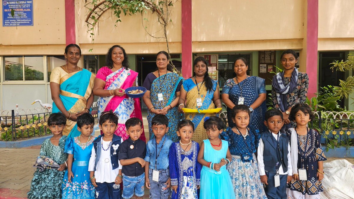 sofiarachel7's tweet photo. Friendship Day Eat Nuts day Blue Day at Blessings Matric & CBSE KG
#Blessings #BlessingsResidential #BlessingsSchools #BlessingsCBSE #BlessingsMatric #Perinbam #SofiaRachel #சோபியா_அன்புச்செழியன் #சோபியா_ரேச்சல் #SofiaAnbuchezian #Principal #Profession #பேரின்பம் #FriendshipDay https://t.co/MDgMMMF7uI