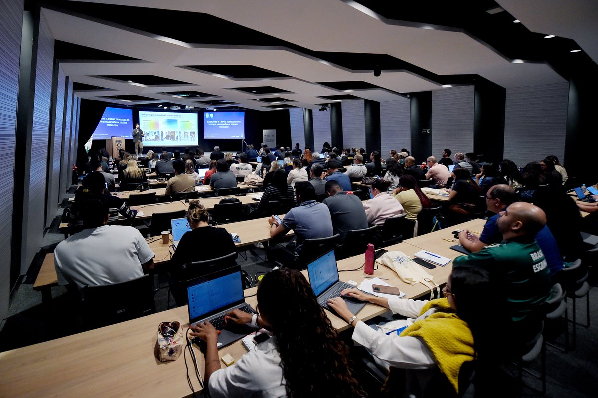 Cardano_CF's tweet photo. Phase 1 of our partnership with @timebrasil is complete. 🇧🇷

Over the last months we delivered workshops for 160+ participants from the COB and 26 National Sports Confederations, covering the fundamentals of public blockchain and AI for sport.

Phase 2 starts now. The goal: a flagship project for Brazilian sport on Cardano.