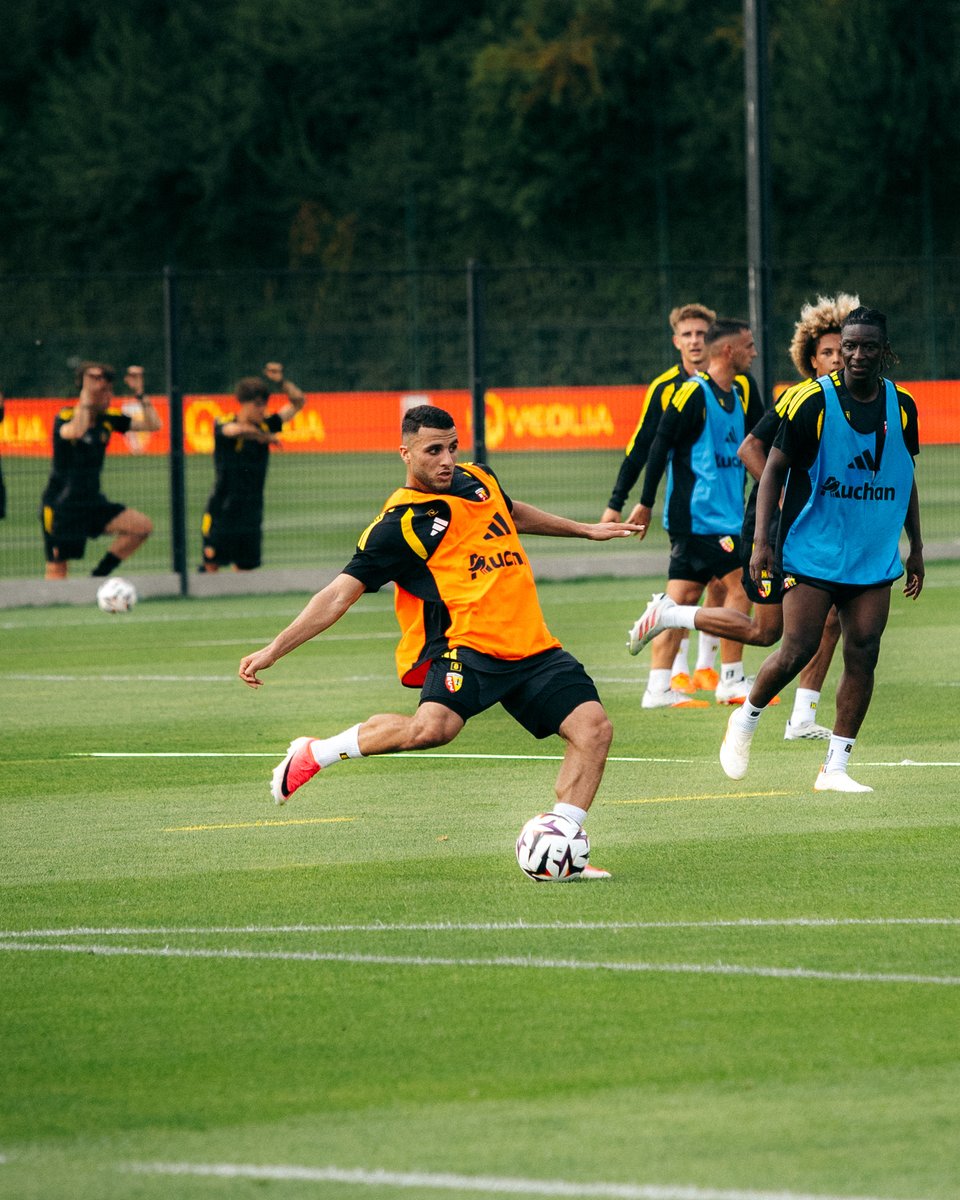 RCLens tweet picture