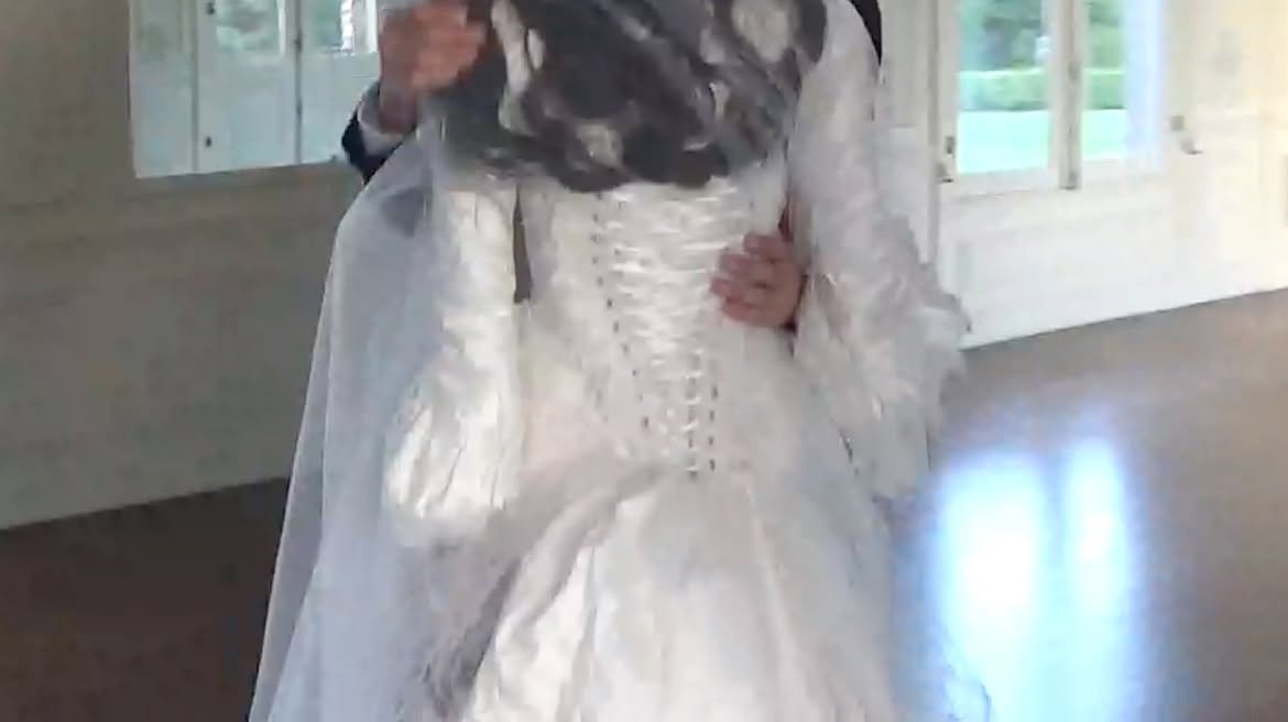 itgirlbackup's tweet photo. These feel more like memories than actual wedding photos if that makes sense I loveeee https://t.co/gJ2eZYF8IK