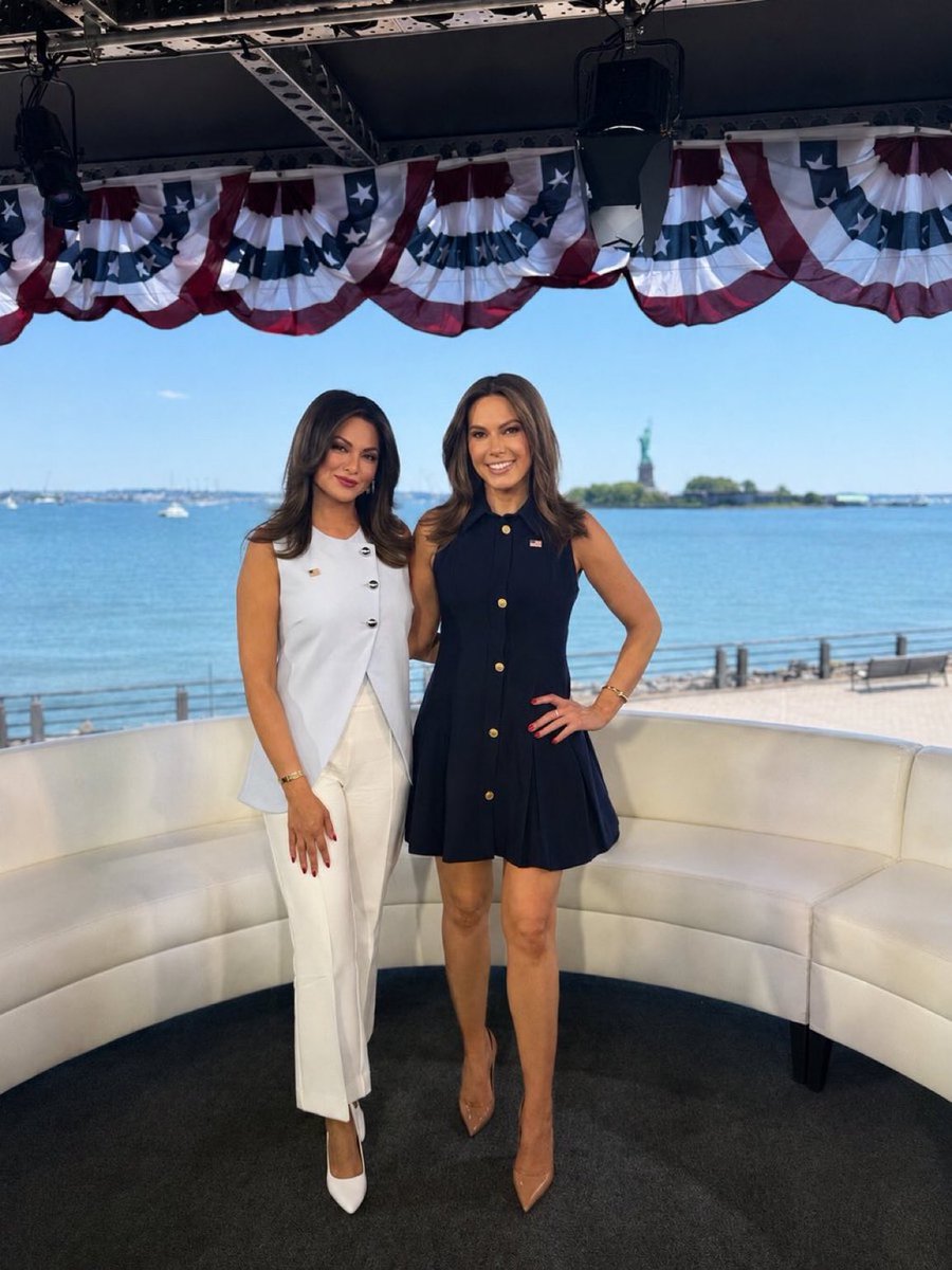FollowLydiaM's tweet photo. Happy 4th from my best girl and me! @LisaMarieBoothe 
Blessed to live in the greatest country in the world! 🇺🇸 https://t.co/elpC9ogamT