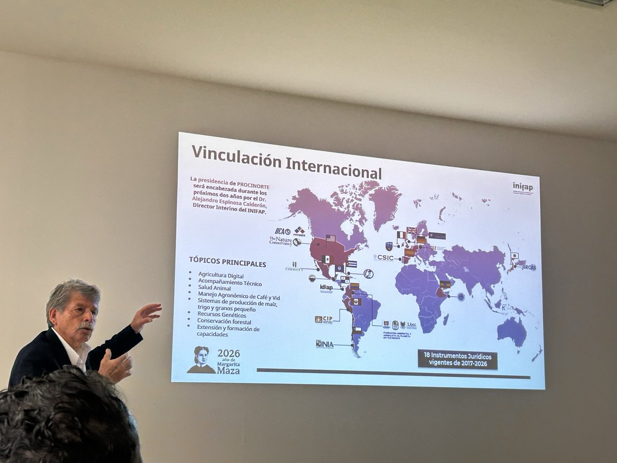NorbertoValU's tweet photo. En el Campo Experimental del Valle de 🇲🇽 del #INIFAP, @CNAgropecuario participamos en una reunión de trabajo ➗ @Agricultura_mex , INIFAP y @FIRA_Mexico, c/una misión de la Administración de Desarrollo Rural (RDA) 🇰🇷, p fortalecer la cooperación en🔬y desarrollo de 🚜 agrícola🌽 https://t.co/A3qPMxnvRN