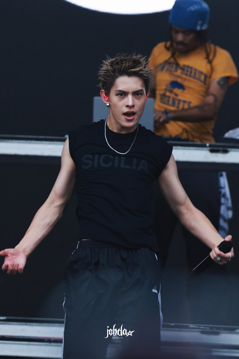 Johda_0818's tweet photo. 260801 💪

#JAMES #제임스
#CORTIS #코르티스 https://t.co/tOrKrZtsfX