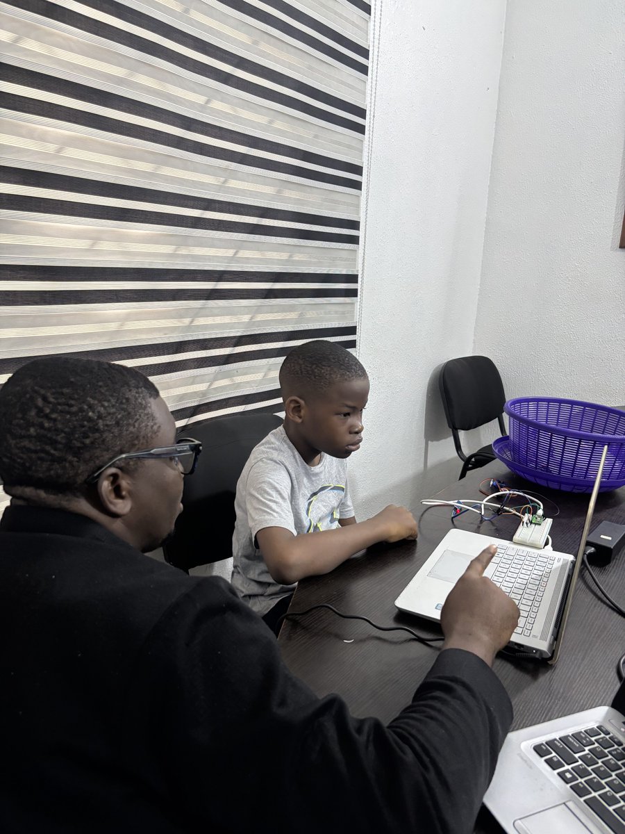 codeambassadors's tweet photo. Batch 2 of our Summer Coding Program is ongoing!!!

Morning session 9am - 1pm
Afternoon session 2pm - 4pm

Online classes are held only in the afternoon

Register https://t.co/kcy88Tx7Kq

Give your child a chance this summer.

#Codeambassadors
#Summercamp
#kidsintech https://t.co/z6rIZbTKeG