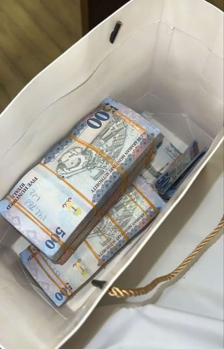 SwiftKeyiyck's tweet photo. لو جتك 8 مليون ﷼ سعودي  اليوم
هل يمكن للمبلغ .. أن يحل كل مشاكلك💵 

۱ - نعم✅ 

۲- لا✖️
تابعني @SwiftKeyiyck
أرسل إسمك ورقم جوالك خاص وانتظر البشارة https://t.co/xyN46a1apc