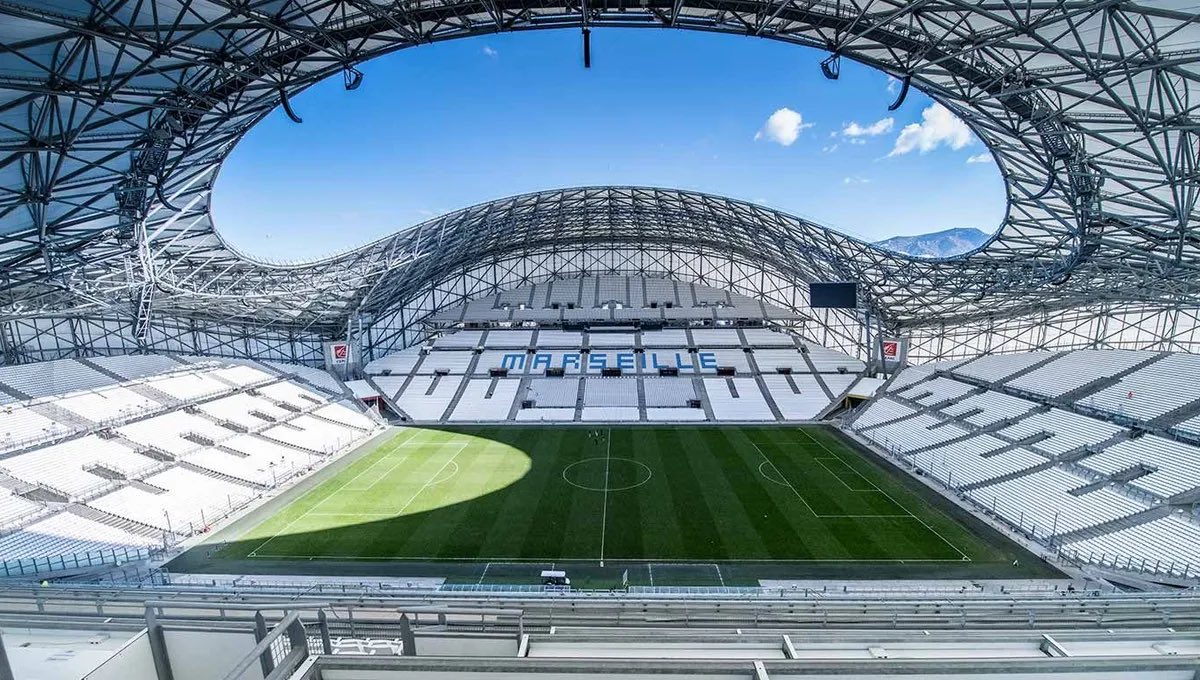 OM_lnside's tweet photo. 🏟️ À 5 jours d’#OMATH, plus de 70 % du Vélodrome est vide..

🗞️ @AnthonyAubes 

#TeamOM https://t.co/NbIrXK0tIH