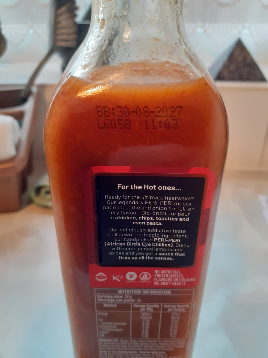 JasonBlackwolf's tweet photo. Warning to Lincoln shoppers: the glass neck on a 500g @NandosUK sauce from @Tesco Wragby Rd completely snapped off when opening. Batch: L6058. Tesco customer service refused to investigate the dangerous batch &amp; told me to carry the broken glass into the store! Logged with TS https://t.co/zSa03CLQX5