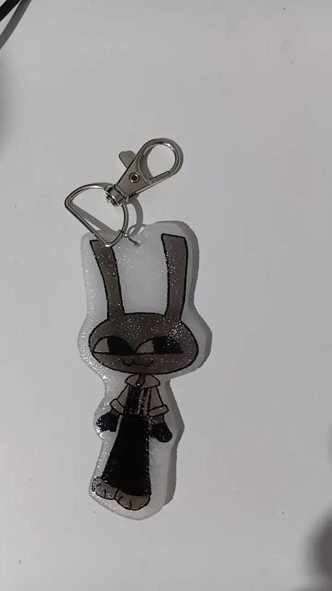 uhhhhhhidksrsly's tweet photo. I have turned them into charms with shrinking paper #tadc #theamazingdigitalcircus #jax #funnybunny #pomni #art #digitalart #digitalartist #fanart #charm #keychaincharm #artist #clipstudiopaint #drawing #tadcjax #tadcpomni #jaxfanart #pomnifanart #femjax #noirjax #shrinkingpaper https://t.co/xaREIiKAhb