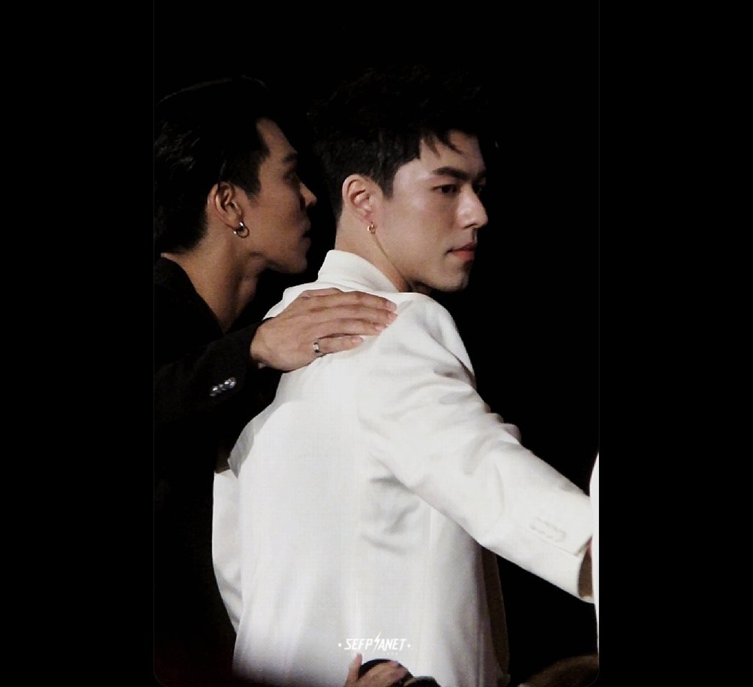 wannaeat_tea's tweet photo. "This is my dad and my mom, when they fell in love...now they had me😆😆"

– พุม่าจิ๋ว, พุพุ, น้องม่า, น้องพุ etc. https://t.co/0elGEbJ69b