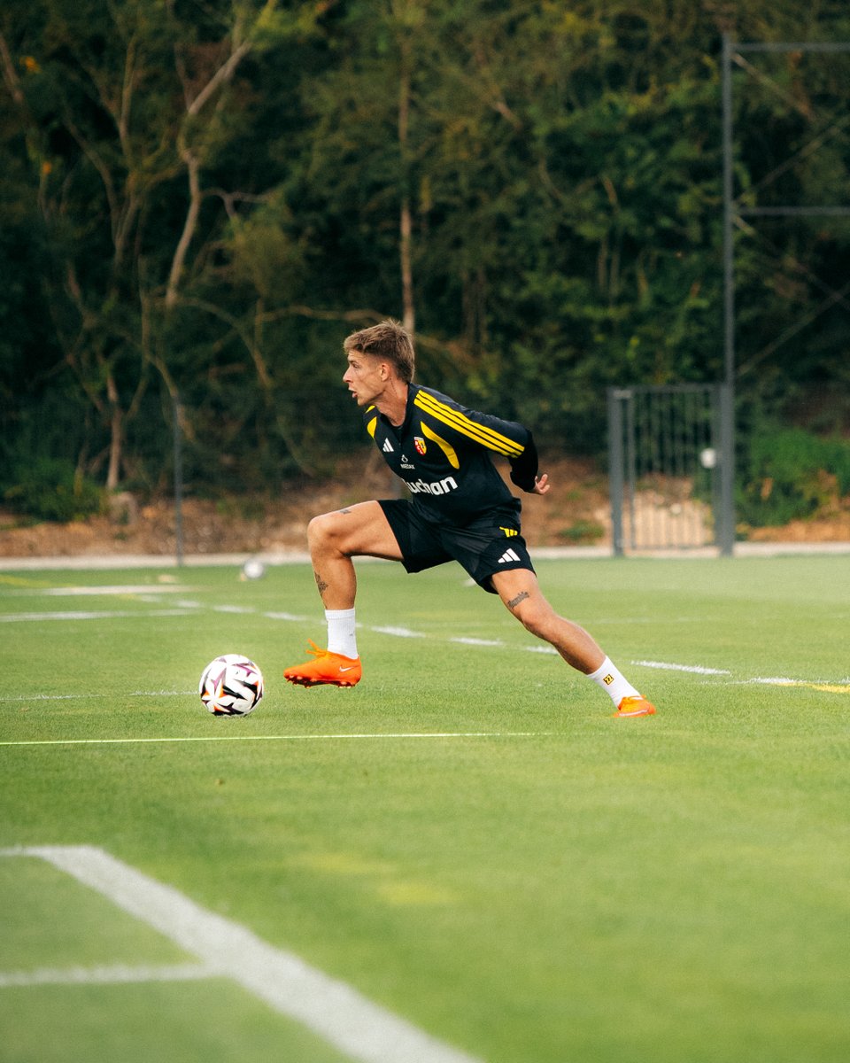RCLens tweet picture