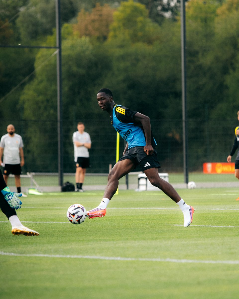 RCLens tweet picture