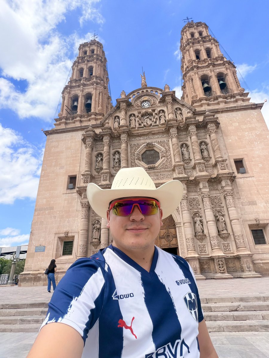 robertoreyes_14's tweet photo. Qué bonito estuvo #chihuahua vdd de dios…

El norte y yo combinamos muy bien 🤠 https://t.co/8297gQwirh