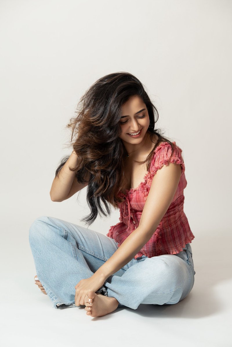 AshikaRanganath's tweet photo. 🎀 https://t.co/VIM6Uv1QLO