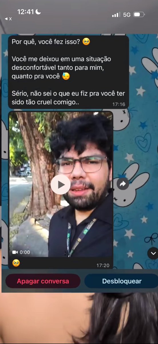 hibisculto's tweet photo. vou deixar esse suíno famoso, de manaus amazonas assediando menor de idade na porta da escola e ninguém faz nada a respeito https://t.co/gwjWV8n3AQ