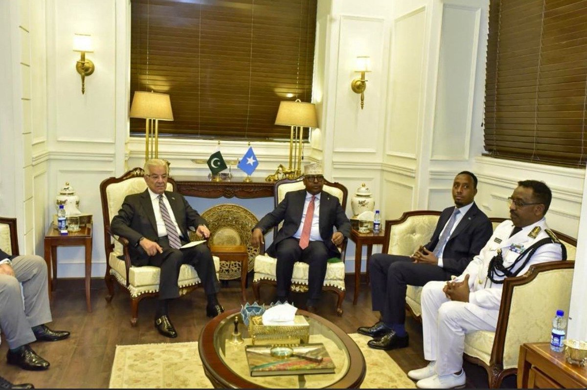 somalinavycg's tweet photo. 🇸🇴🇵🇰 Commander of the Somali Navy and Coast Guard, Admiral Abdiwahaab l, was part of the official Somali delegation during the high-level visit to Pakistan, where Somalia and Pakistan signed a landmark Memorandum of Understanding on defence cooperation.

⚓ #Somalia #Pakistan https://t.co/LJXMpff19M