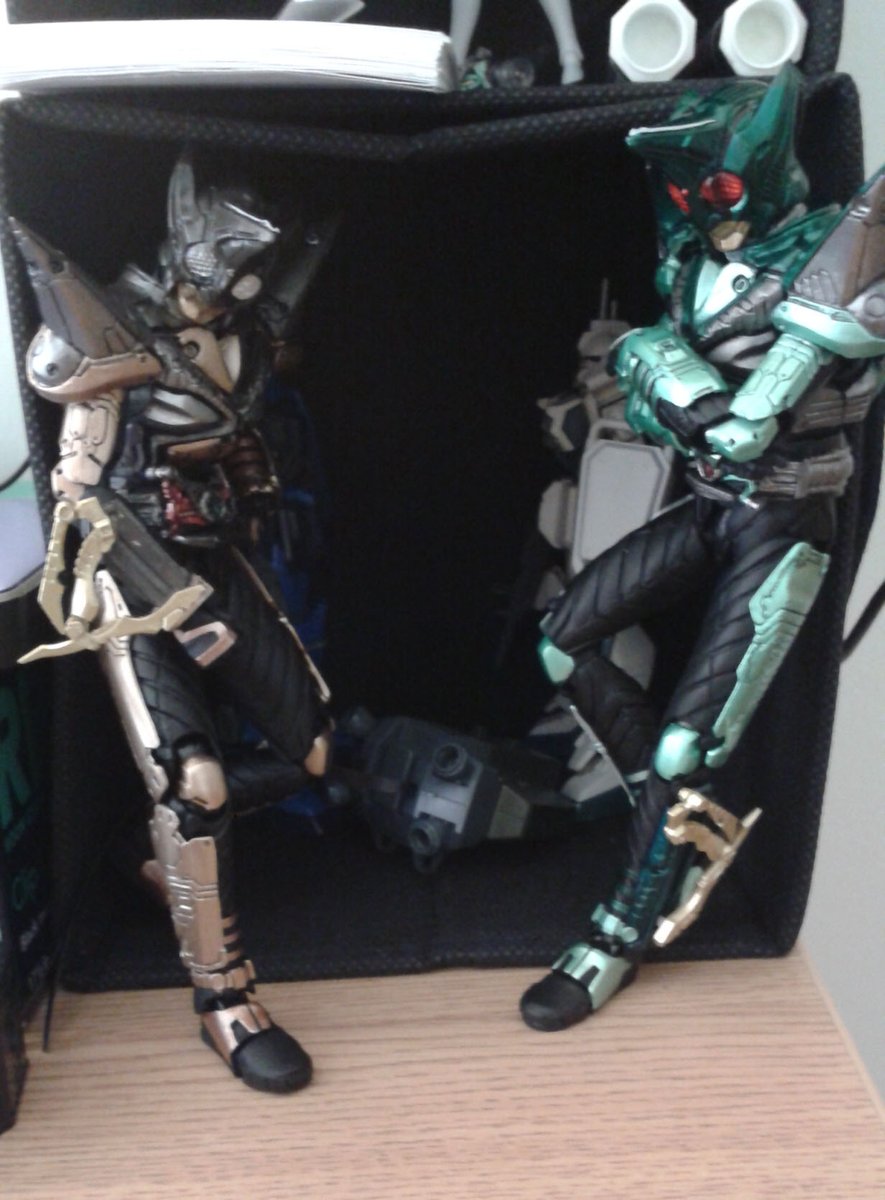 Hazenebulto5's tweet photo. Finally, the pic of this hell brothers
#SIC #KickHopper #PunchHopper #HellBrothers #KamenRiderKabuto #キックホッパー #パンチホッパー #地獄兄弟 #仮面ライダーカブト #スーパーイマジネイティブ超合金 #킥호퍼 #펀치호퍼 #지옥형제 #가면라이더카부토 #SIC피규어 https://t.co/U1bTH86NEr