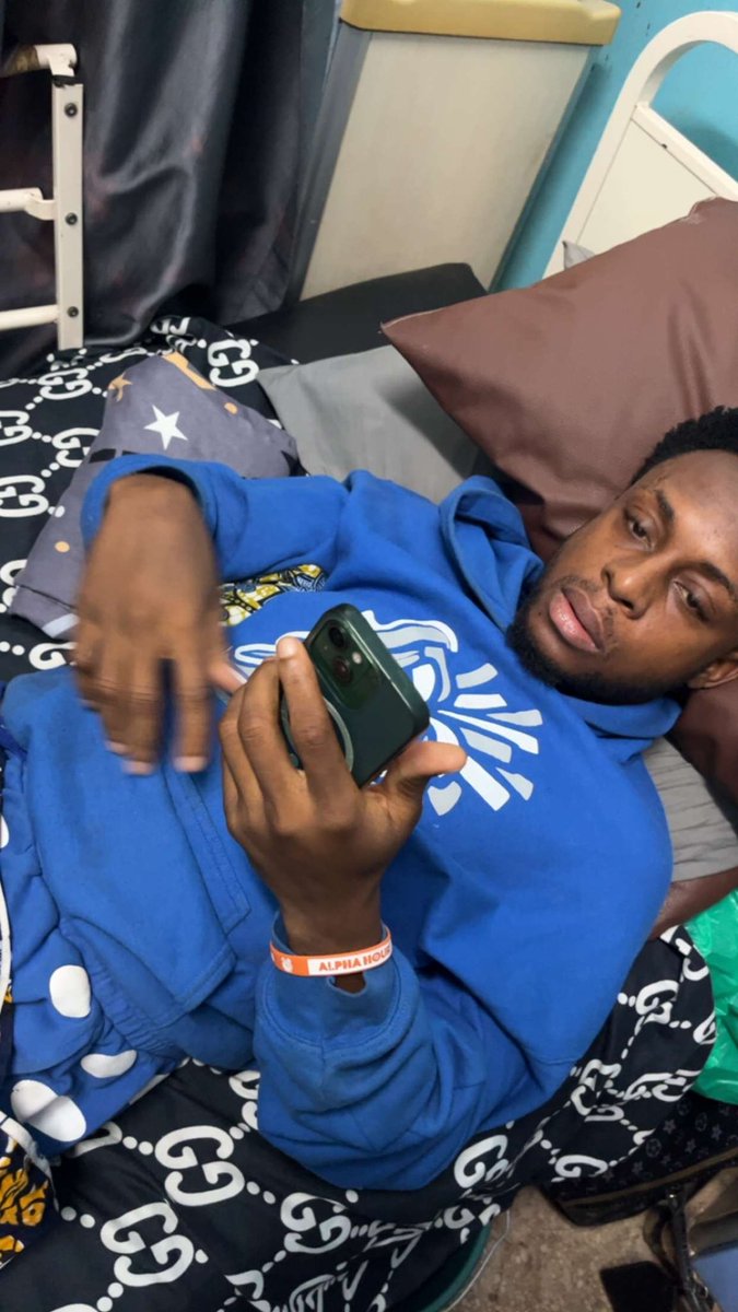 likehakeemm's tweet photo. Update: I spoke with ma bro today, for now he will be on dialysis, two times a week,  
 He sounded hopeful and extended his appreciation to everyone who showed him love and support. https://t.co/d6YbMPJsn6