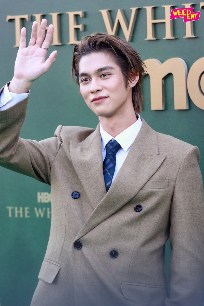 dfkdkw's tweet photo. แล้วงานนี้ไบร์ทออกงานกลางวัน ไบร์ทหล่อเป็นแก้วเป็นแสงมาก ผิวพรรณ สีผมสะท้อนแสงสวยมาก หล่อ ผิวชมพูฝรั่งสุดๆ https://t.co/OldjdLiYem
