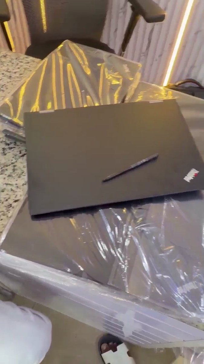 Baytec247's tweet photo. 14units 
Lenovo yoga 
Core i7 x360
Touch screen 
6th gen 
256ssd
16gb ram 
14inch 
Keyboard light 
Stylus pen 
Laptop and charger 🔌
Price: 295k

+2349060040702 📞 or 💬

Peter #BBNaija cater efe wike betway Liverpool https://t.co/8XSvIidsyJ