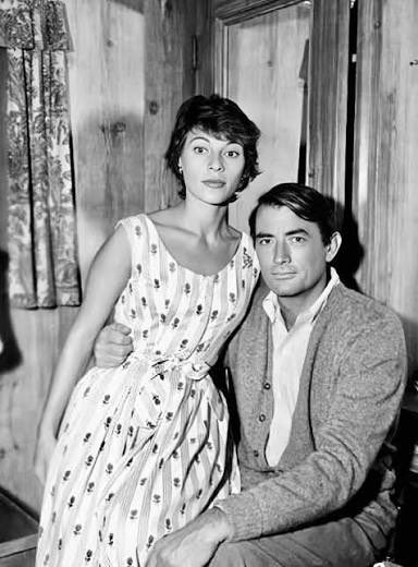 PetronellaWyatt's tweet photo. One of Hollywood’s happiest and most enduring marriages: Gregory Peck and French journalist Veronique Passani shortly after their marriage in 1955. The remained married until Peck’s death in 2003. https://t.co/sjouNmdV32