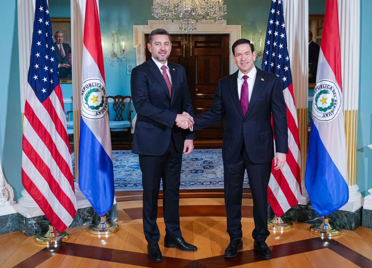AllianaPedro's tweet photo. Mantuvimos un importante y agradable encuentro con el Secretario de Estado de los EEUU, Marco Rubio y el subsecretario de Estado, Christopher Landau en Washington. Acompañado del Canciller Rubén Ramírez, tratamos la amplia agenda bilateral entre nuestros países y ratificamos la alianza estratégica  basada en los principios y valores democráticos.