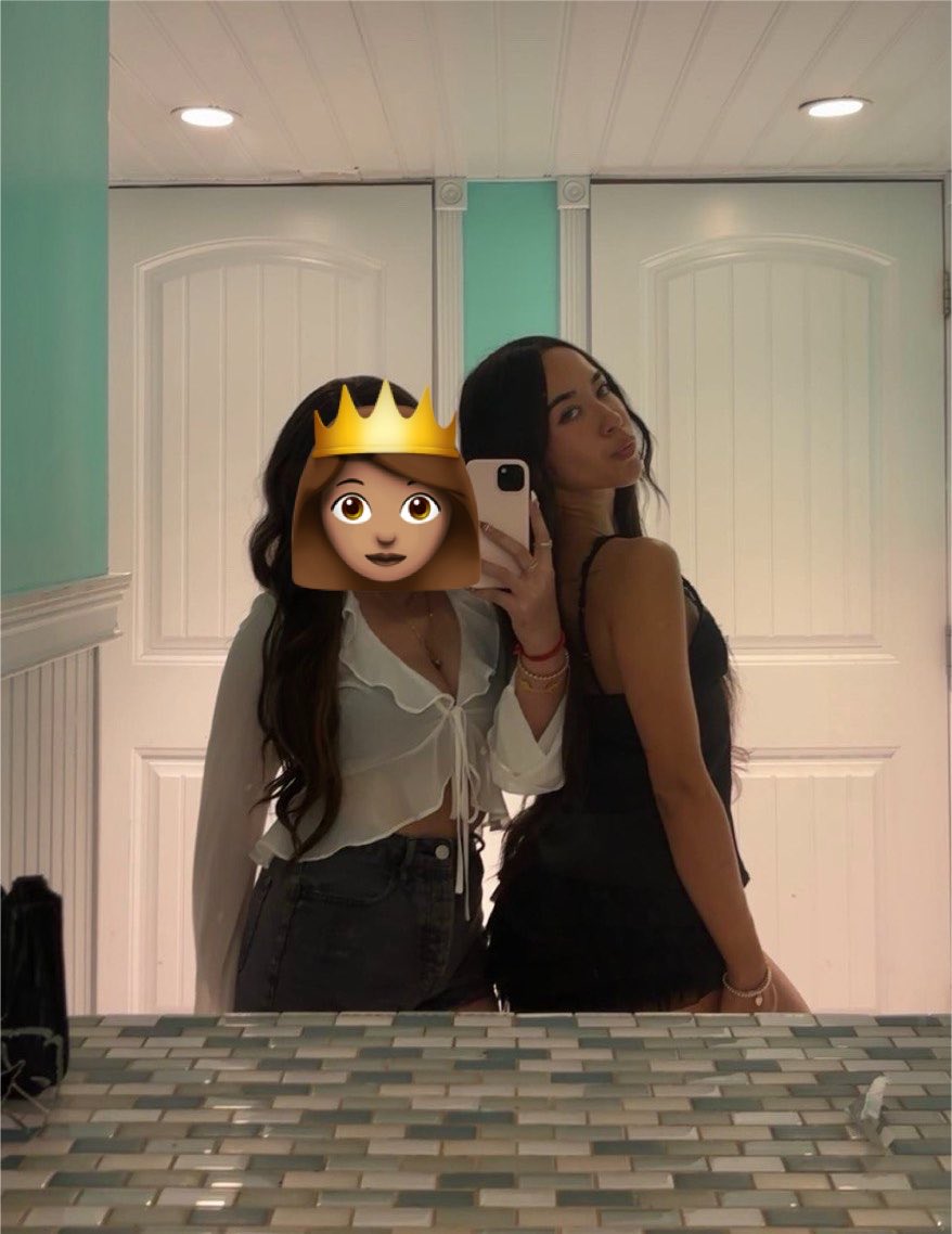 18PrincessMadi's tweet photo. Which little freak wants to be mine and my vanilla bsf’s slave for the week ?

We will have you doing everything from cleaning, doing our laundry to tongue cleaning our sweaty feet and gym clothes 😏

Findom Asian superior rich brats https://t.co/lvEK76RGCD