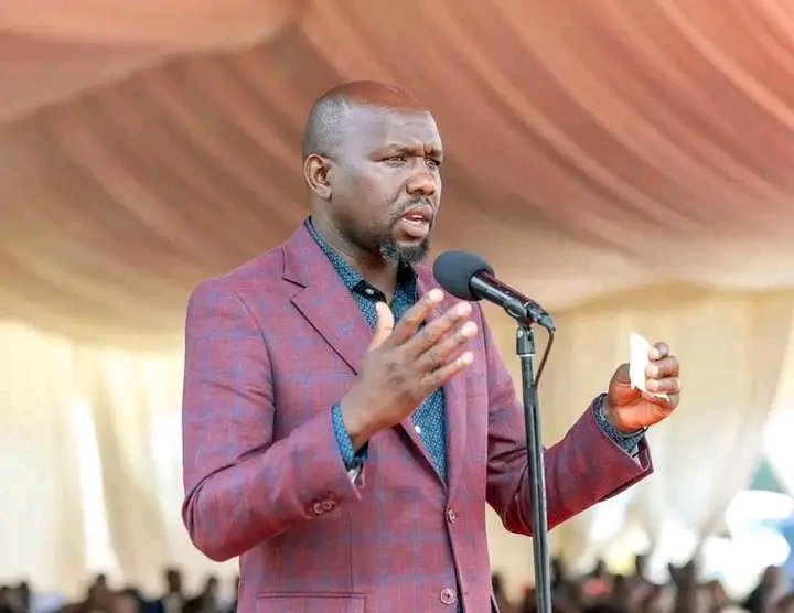 RealLucie8's tweet photo. "Assistant Chiefs' salaries will increase from KSh 15,000 to KSh 30,000 per month, while Chiefs' salaries will rise from KSh 30,000 to KSh 50,000 per month," Interior CS Kipchumba Murkomen. https://t.co/EcaWavlANn