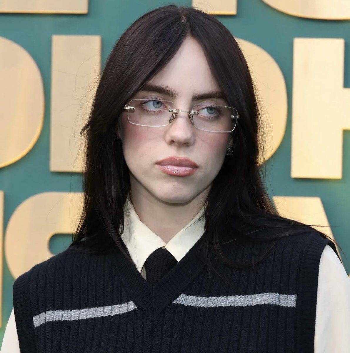 david_onlyyy's tweet photo. BILLIE EILISH 💕💕 https://t.co/wcNBYMB01X