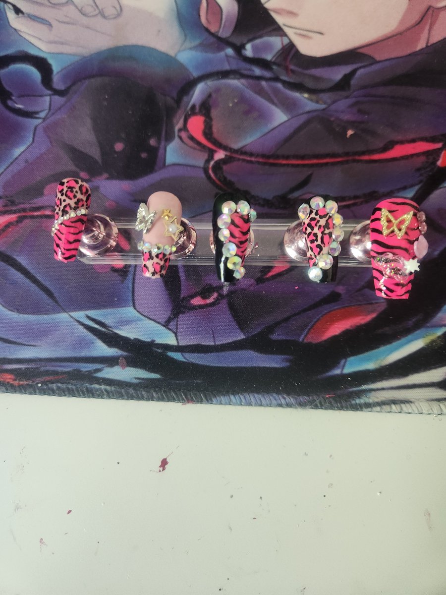 4phrDit3's tweet photo. Cutest nail set ive ever made holy shit https://t.co/ofhnUUBEwD