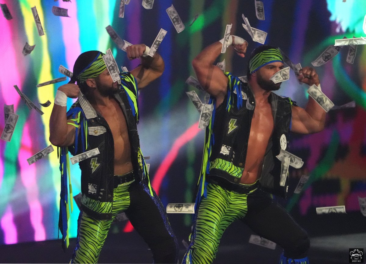 AmberNicoPhoto's tweet photo. The Young Bucks

@youngbucks @AEW @BodyslamNet

#AEW #AEWRedemption https://t.co/vSmJwW5KPv