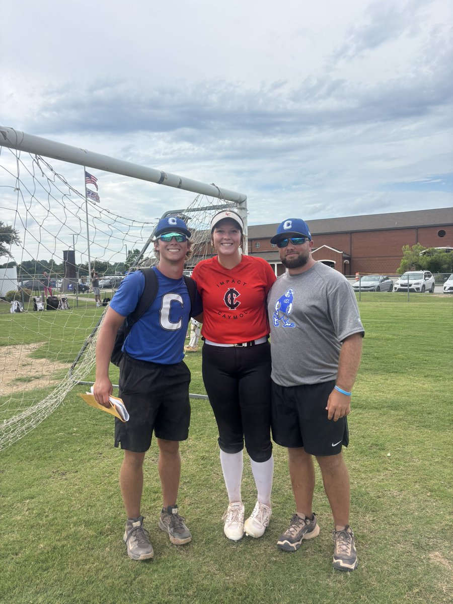 EdwardsKya9's tweet photo. So blessed to receive my first offer from @warhawksball ! Thank you Coaches 💙💙💙
@Coach_DBowling 
@S_benford10 
@RyderMcGregory https://t.co/6H29vIOwht