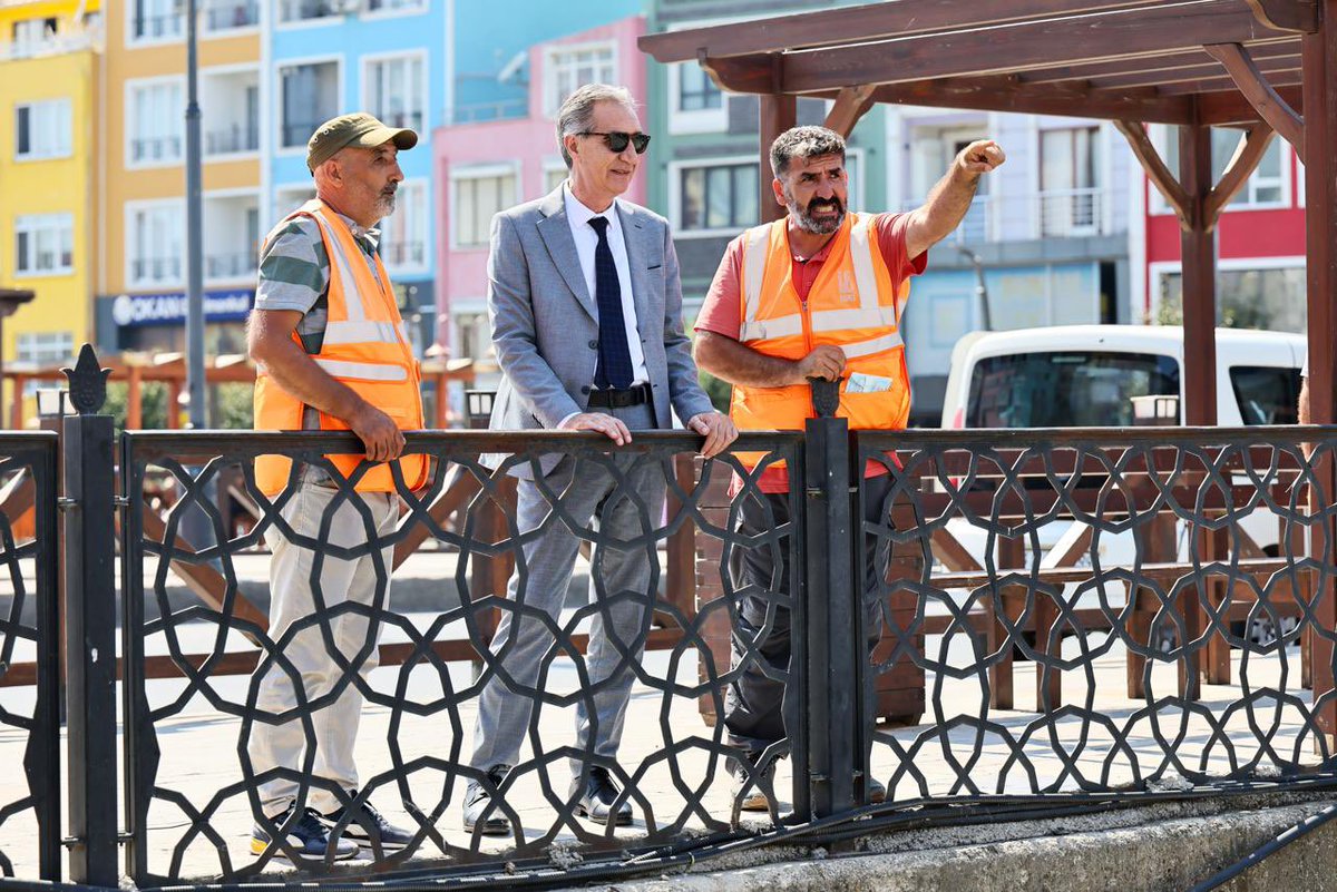 SilivriBel's tweet photo. Belediye Başkan Vekilimiz Yalçın Ekici, Boğluca Deresi'nde yürütülen temizlik çalışmalarını yerinde inceleyerek sahada görev yapan ekiplerden çalışmaların son durumu hakkında bilgi aldı.

İlçemizde çevre temizliğini ve dere yataklarının düzenli bakımını sağlamak amacıyla sürdürülen çalışmalar, planlanan program doğrultusunda titizlikle devam ediyor.