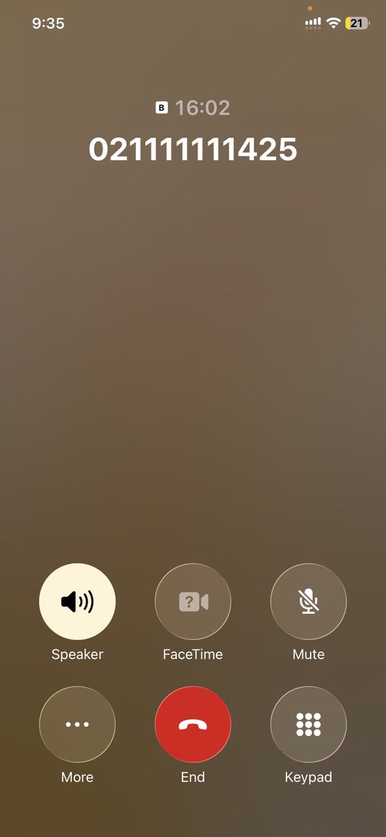 SyedanwarullahM's tweet photo. @HBLCare @HBLPak intehai ghatiya service almost 15 minutes pass still on hold https://t.co/8YwKYcPsTy