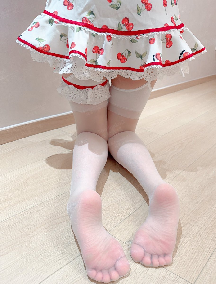 ftpot849's tweet photo. 非常喜欢穿丝袜了
#原味 #白丝 https://t.co/YS8KDDCt0Y