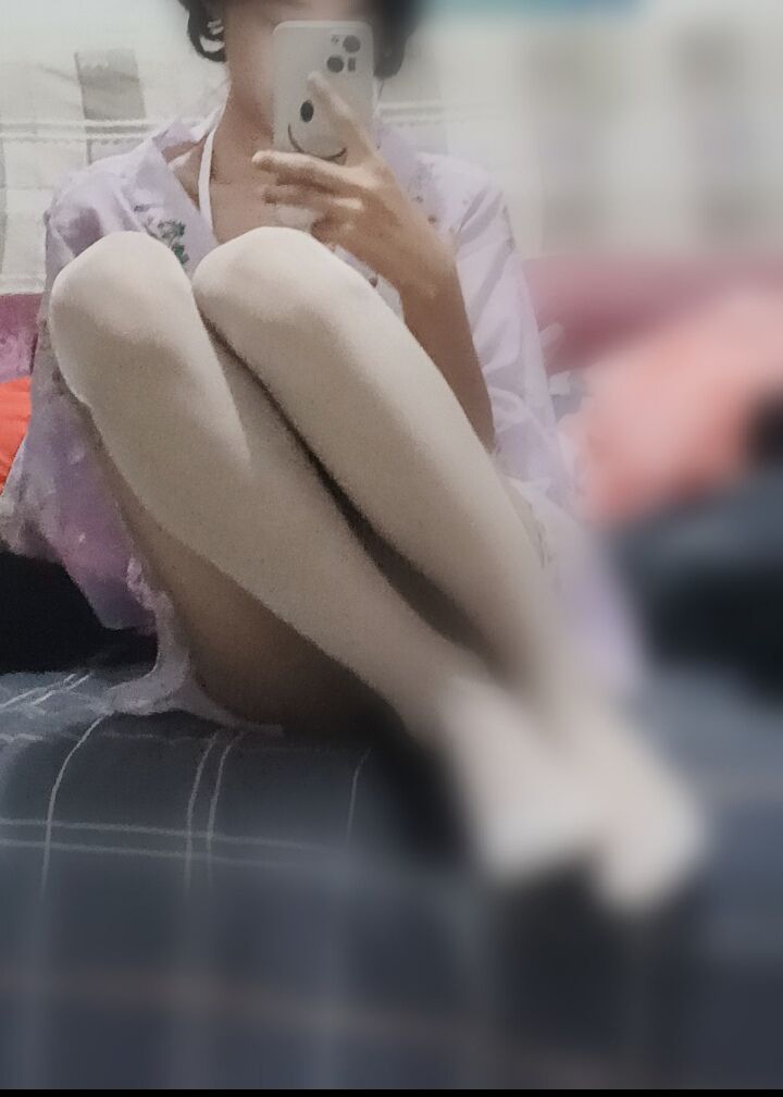 tsll520's tweet photo. 隐晦一点好不好＃男娘＃白丝＃母狗＃bbc https://t.co/iPYqwuDrG2