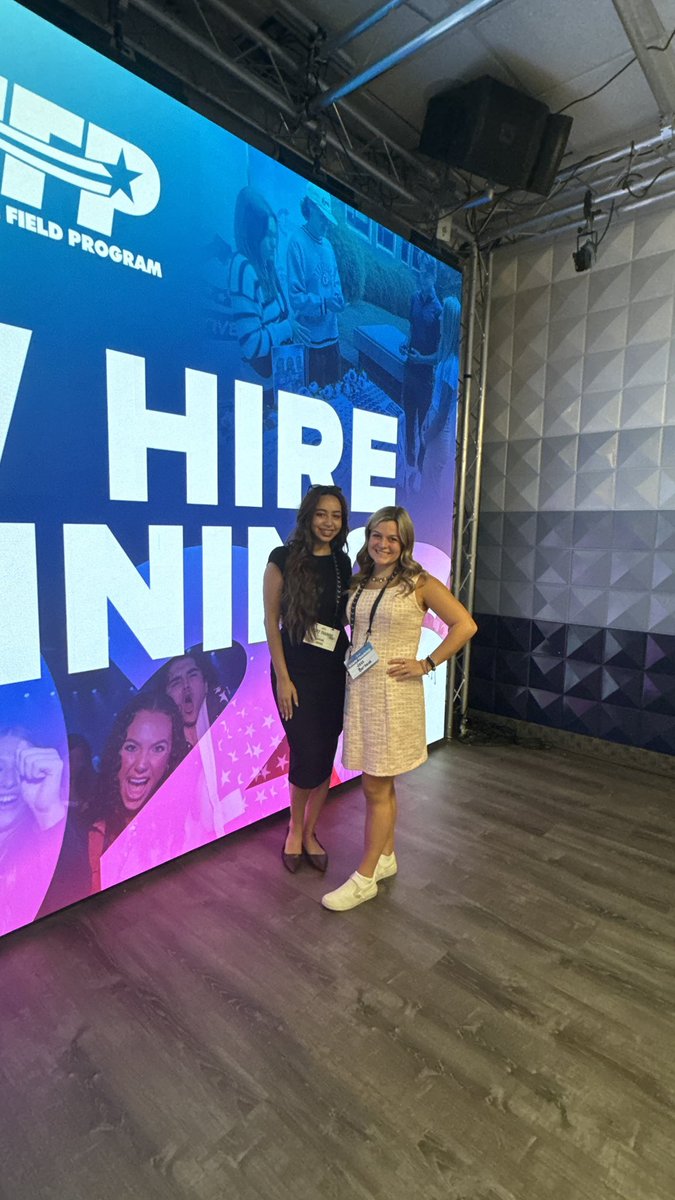 jessburback's tweet photo. New Hire Training day 2!✌️🇺🇸

It’s a great day to have a great day building and learning with the next generation of @TPUSA reps!💘

The future is so bright!🤩

@TPUSA | @tpusastudents https://t.co/9qZAJEPZaC