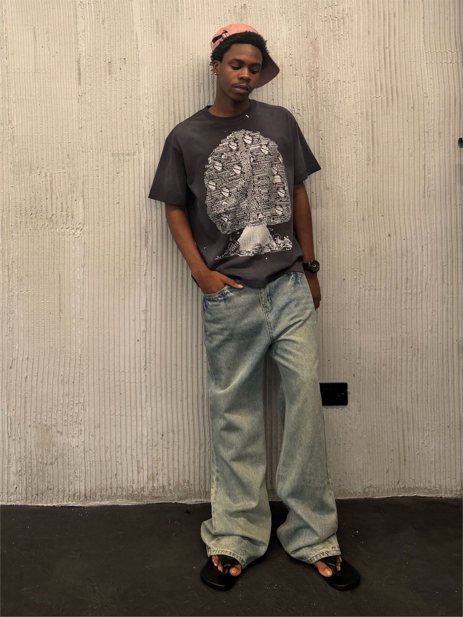 manlikewyatt's tweet photo. new style new swagga 🩴 https://t.co/h0yFXZ7QNO