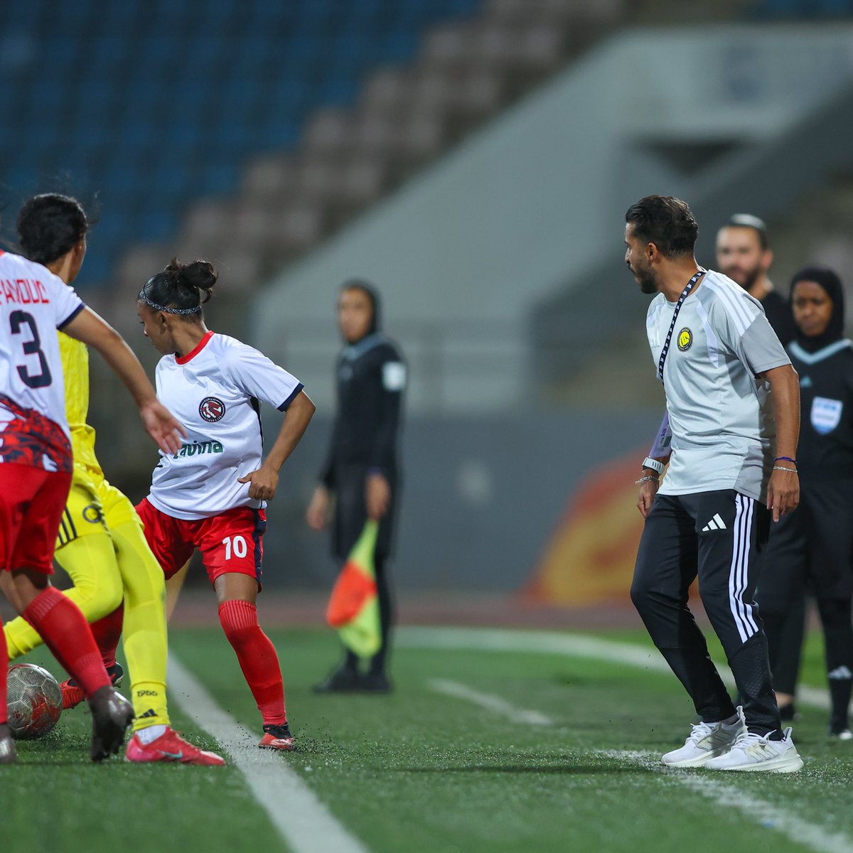 AlNassrFCW's tweet photo. مساء التأهل إلى النهائي 🏆💛. https://t.co/lQGqz6pGvE