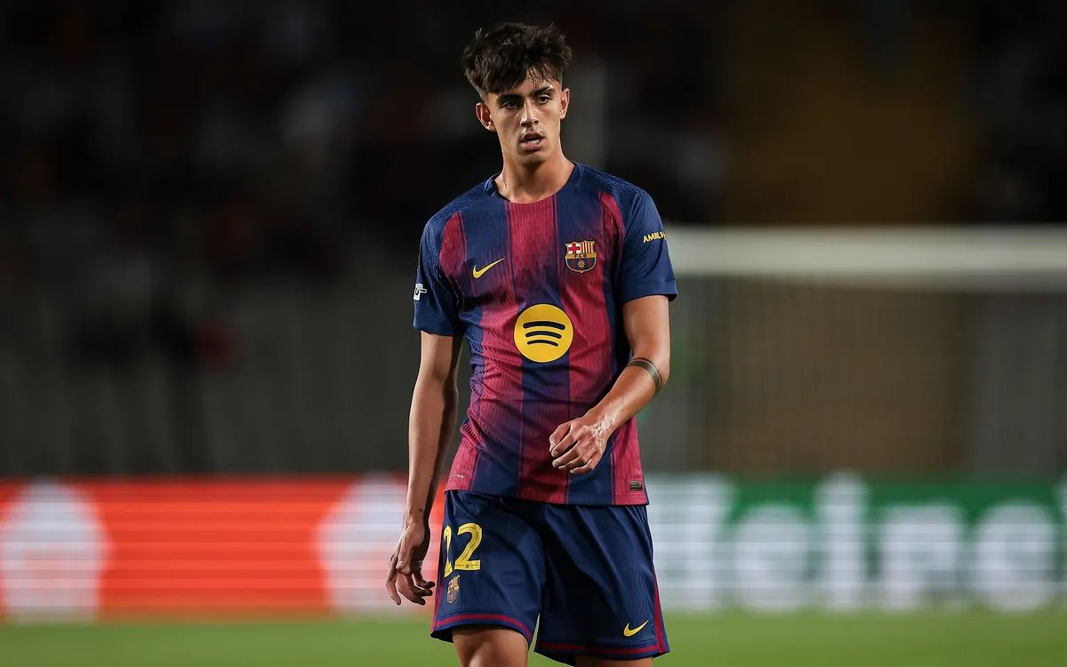 BarcaUniversal's tweet photo. 🚨🚨 Aston Villa are preparing a move for Barcelona midfielder Marc Bernal, but Barça have no intention of letting him leave.

Reports in England claim Unai Emery has made Bernal one of Aston Villa's top transfer targets, with the Premier League club considering a bid worth around €35m.

— @mundodeportivo