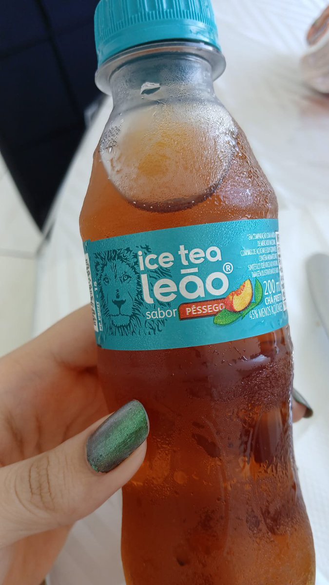 rickswz's tweet photo. Nada melhor que um chá dps do almoço ( não liguem pro meu esmalte besouro esmeralda africano com arara verdade amazônica https://t.co/P27qbHk4aQ