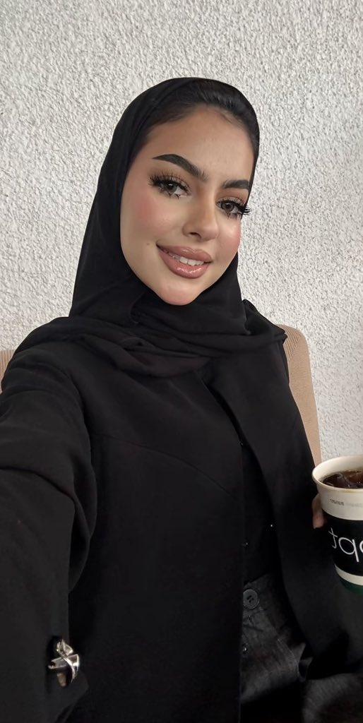 Moo18q's tweet photo. بشنو يذكرونك يا رجال البيت ؟ 😵‍💫🇰🇼
#ديوت_بدويٌّْ https://t.co/skJHJKF6Av