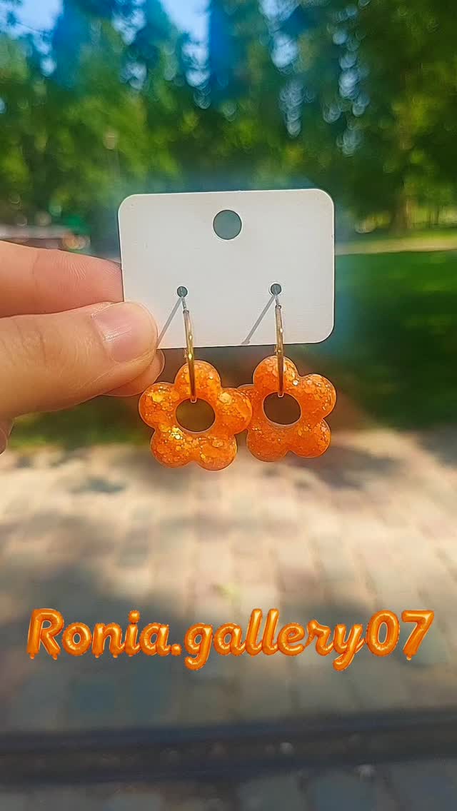 roniagallery07's tweet photo. https://t.co/NbJm5BTBne