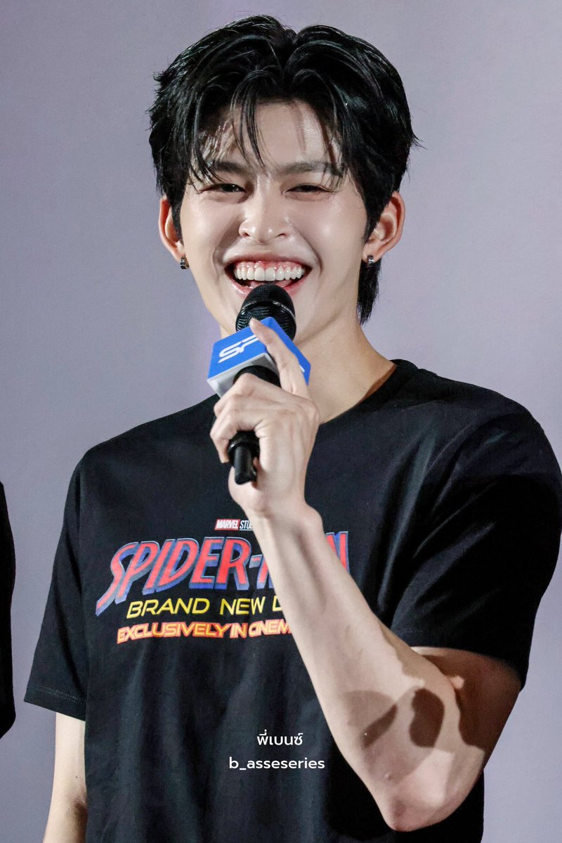 b_asseseries's tweet photo. ยิ้มสดใสมากกก 😂😂

PPP FAMILY SPIDER MAN

#SFxPondPhuwinPermpoon 
#ppnaravit #ปอนด์ภูวินทร์ https://t.co/a3QilzPc9v