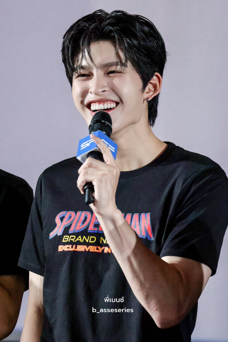 b_asseseries's tweet photo. ยิ้มสดใสมากกก 😂😂

PPP FAMILY SPIDER MAN

#SFxPondPhuwinPermpoon 
#ppnaravit #ปอนด์ภูวินทร์ https://t.co/a3QilzPc9v