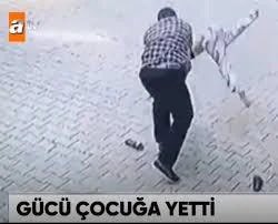 BEHZAT035's tweet photo. @aldirisl @OmerA33158 @cemogoldberg çocuk 2012li aq el insaf napcan dövcen mi https://t.co/4w8EodY0vm