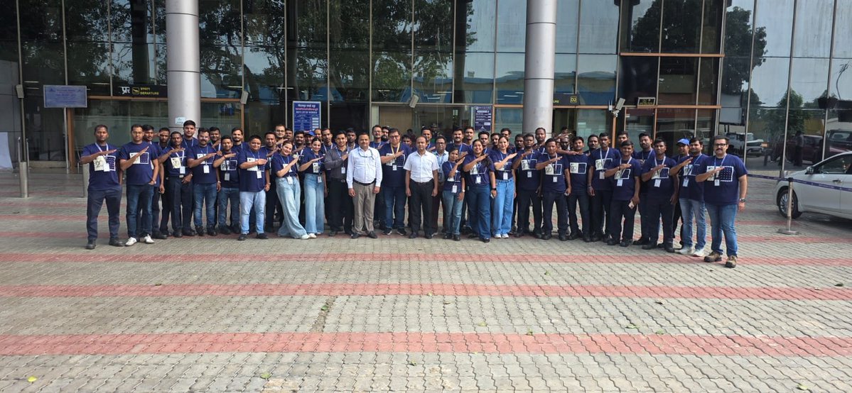aaigopairport's tweet photo. @IndiGo6E @AAI_Official in delivering safe, efficient, and passenger-centric air travel. Wishing the team continued success and many more milestones ahead. ✈️
@IndiGo6E @AAI_Official
#IndiGo20Years #AAI #GorakhpurAirport #CivilAviation #ConnectingIndia #AviationExcellence https://t.co/cJ65GQFoto