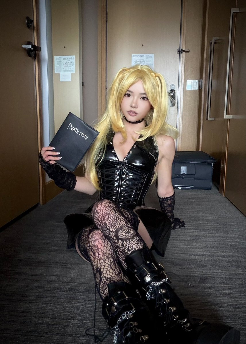itsKatchii's tweet photo. MISA MISA 🖤🩸 https://t.co/lwj5vP476Q